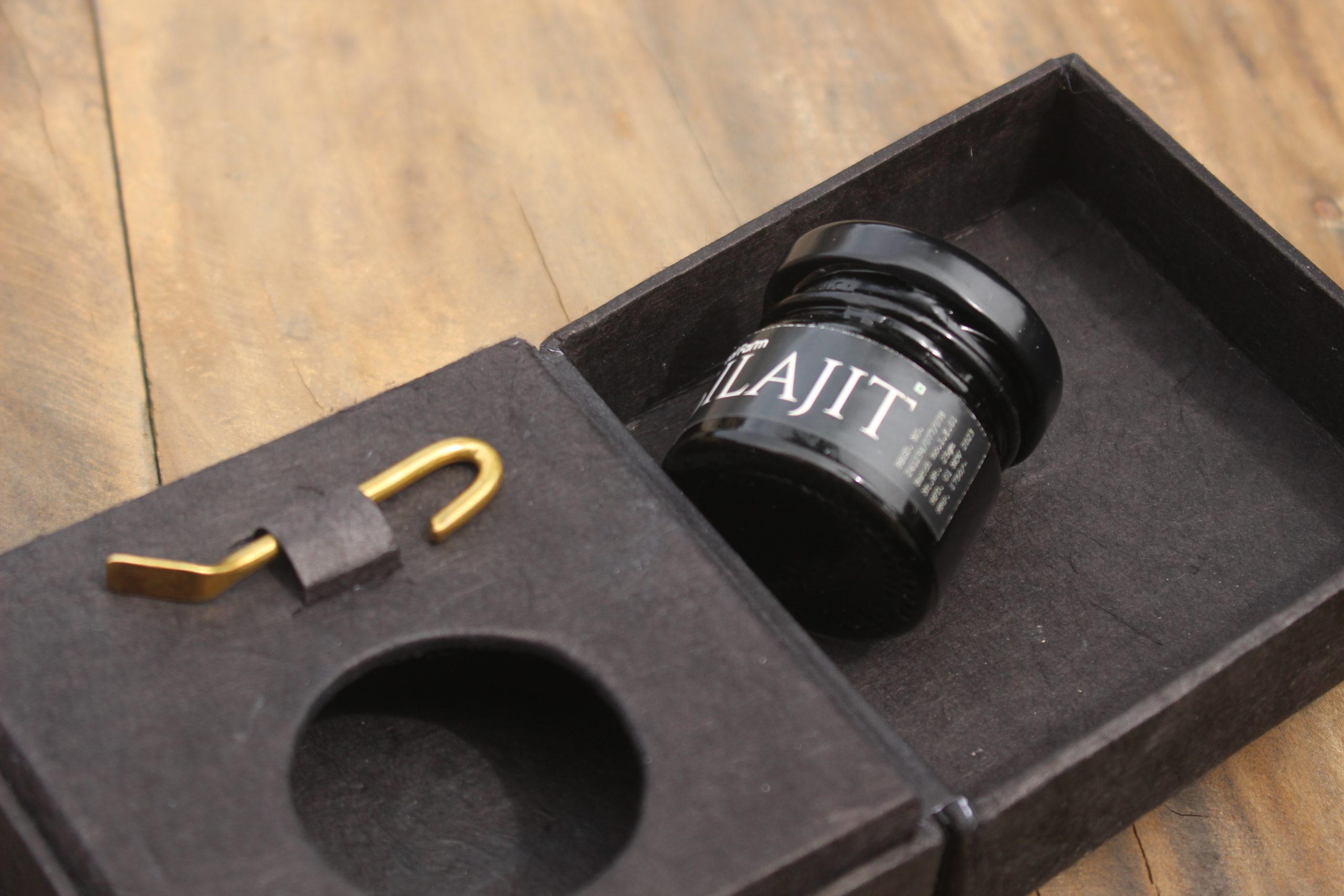 local farm shilajit 25g | premium natural resin local farm shilajit 25g | premium natural resin